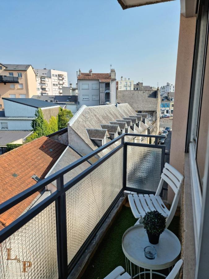 Апартаменты Le Belvedere Vue Pyrenees, Familiale, Centre Тарб Экстерьер фото